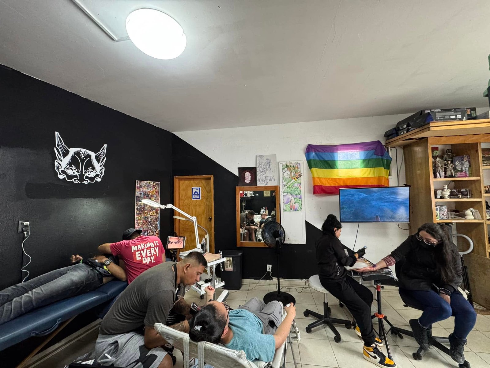 Interior de INKU Tattoo Studio